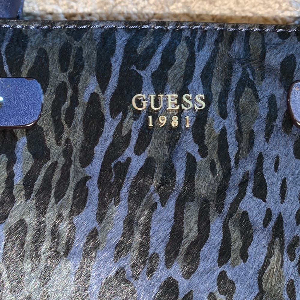 Guess blue Kingsley animal print vegan leather satchel purse - Picture 2 of 8